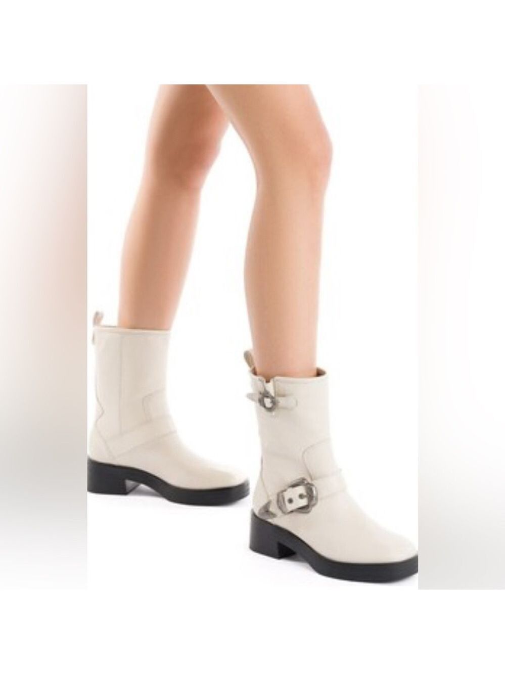 New Larroude Hardy Platform Leather Moto Buckle Boot in Off White Size 5 - Picture 3 of 15